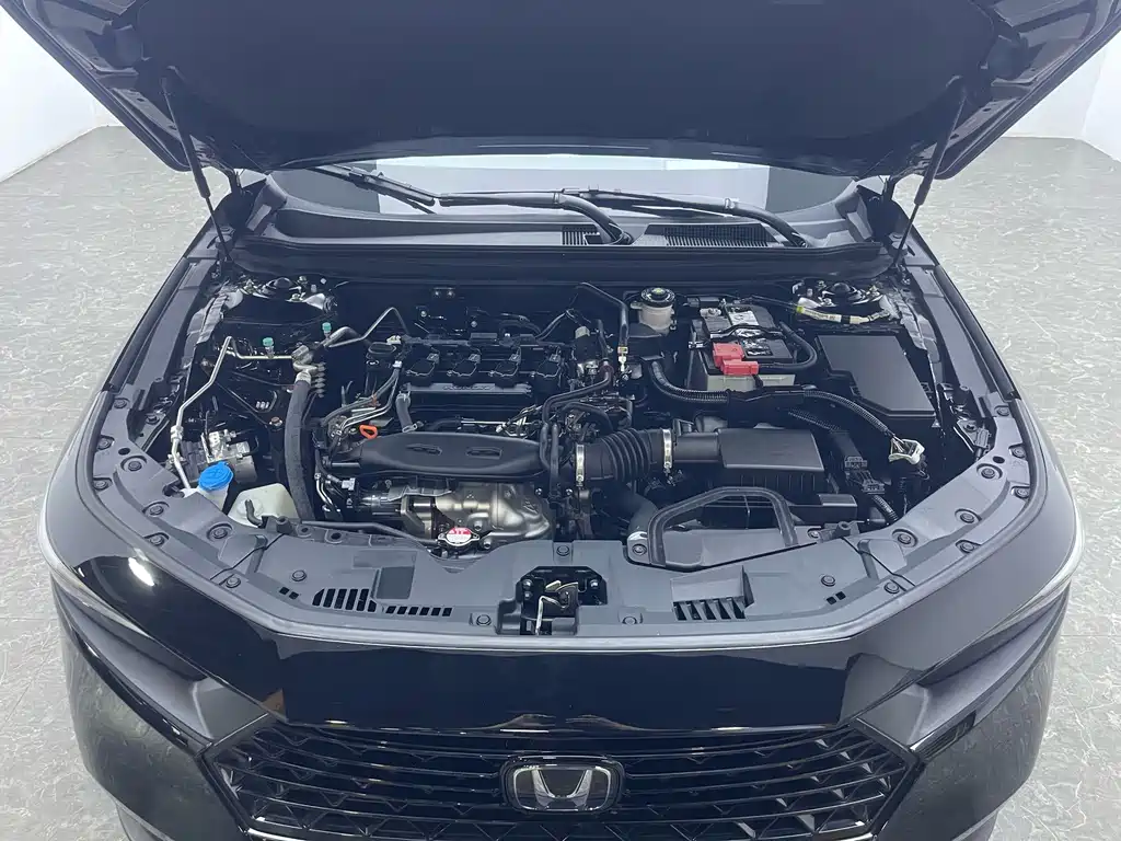 Honda Accord — миниатюра 17