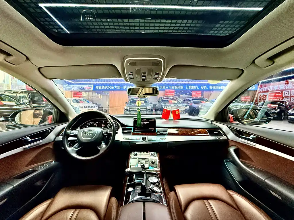 Audi A8 — миниатюра 12