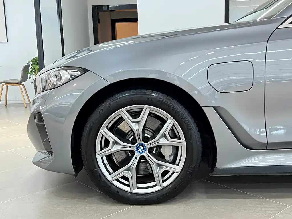 BMW i3 — миниатюра 4