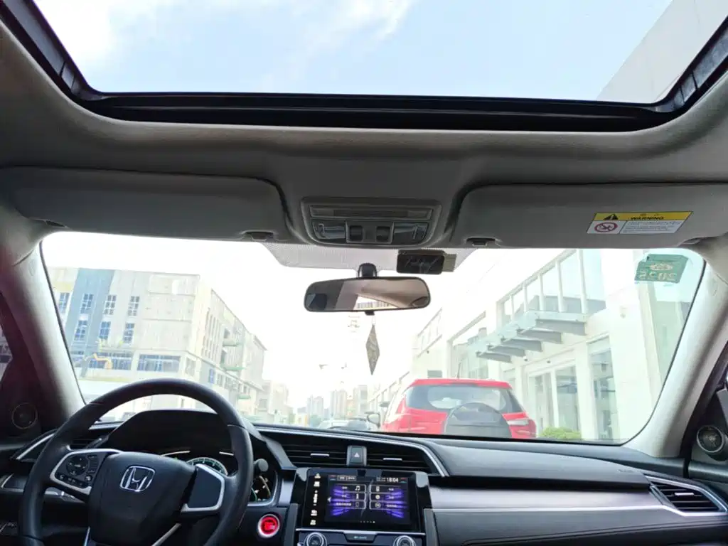 Honda Civic — миниатюра 18