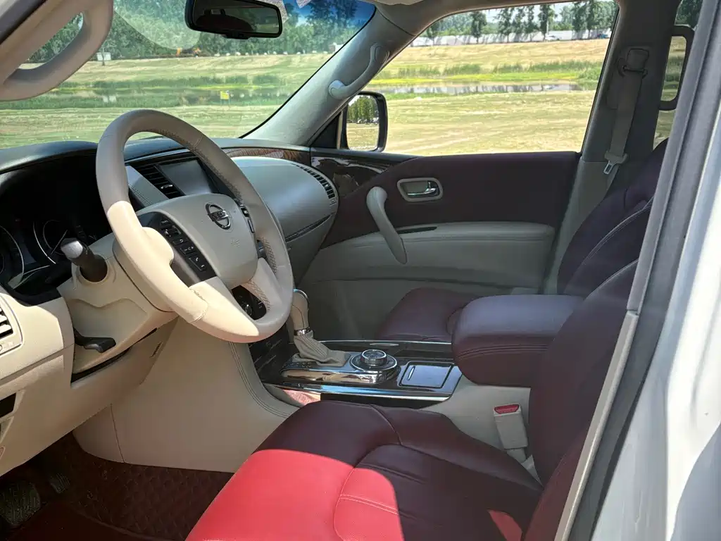 Nissan Patrol — миниатюра 8