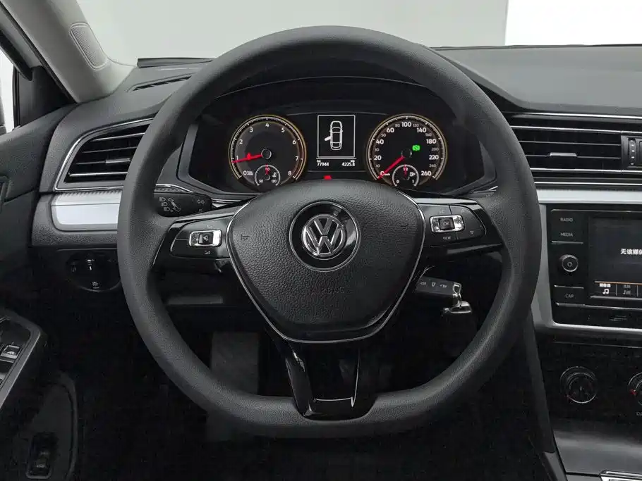 Volkswagen Lamando — миниатюра 15