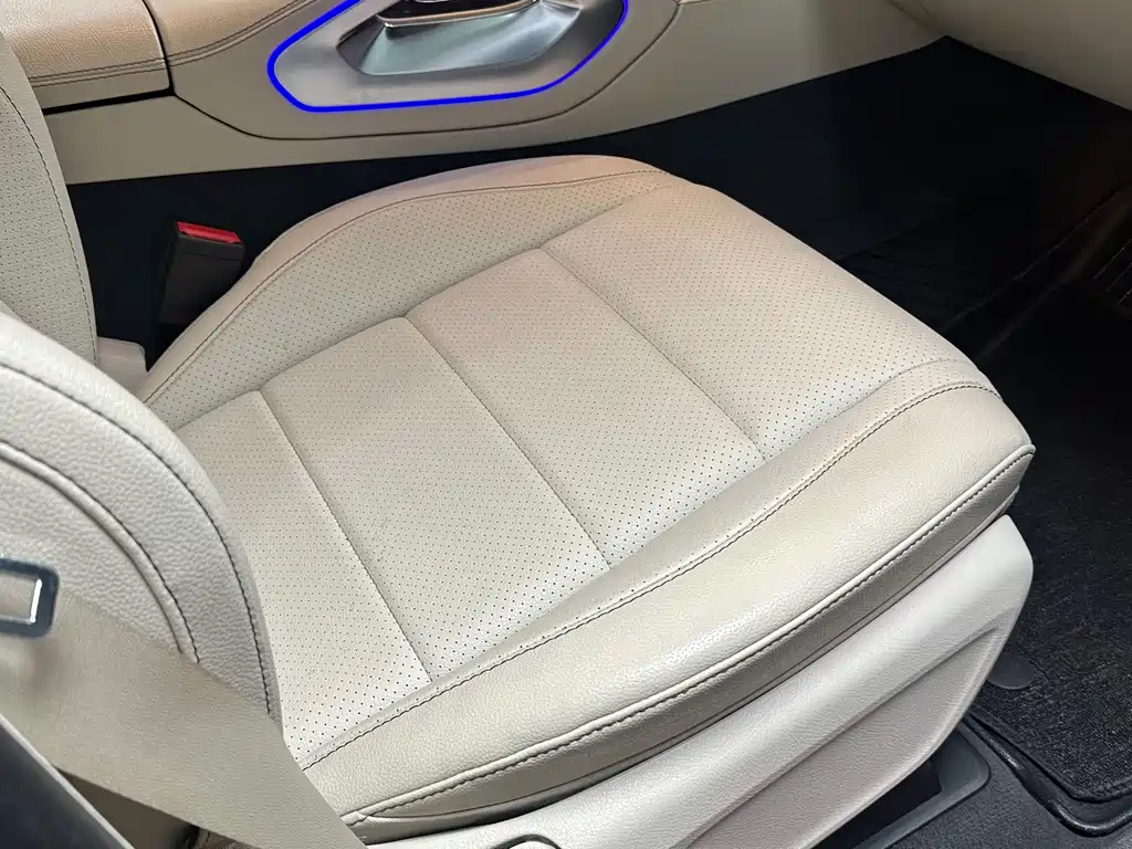 Mercedes-Benz GLE (Import) — миниатюра 14
