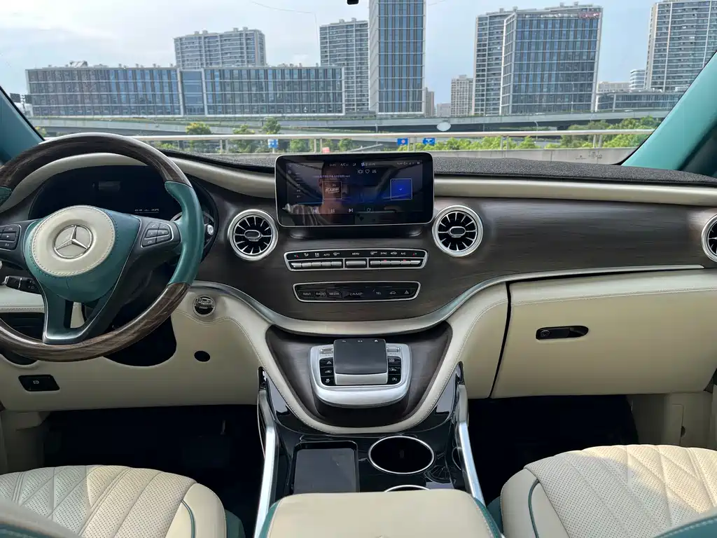 Mercedes-Benz Vito — миниатюра 9
