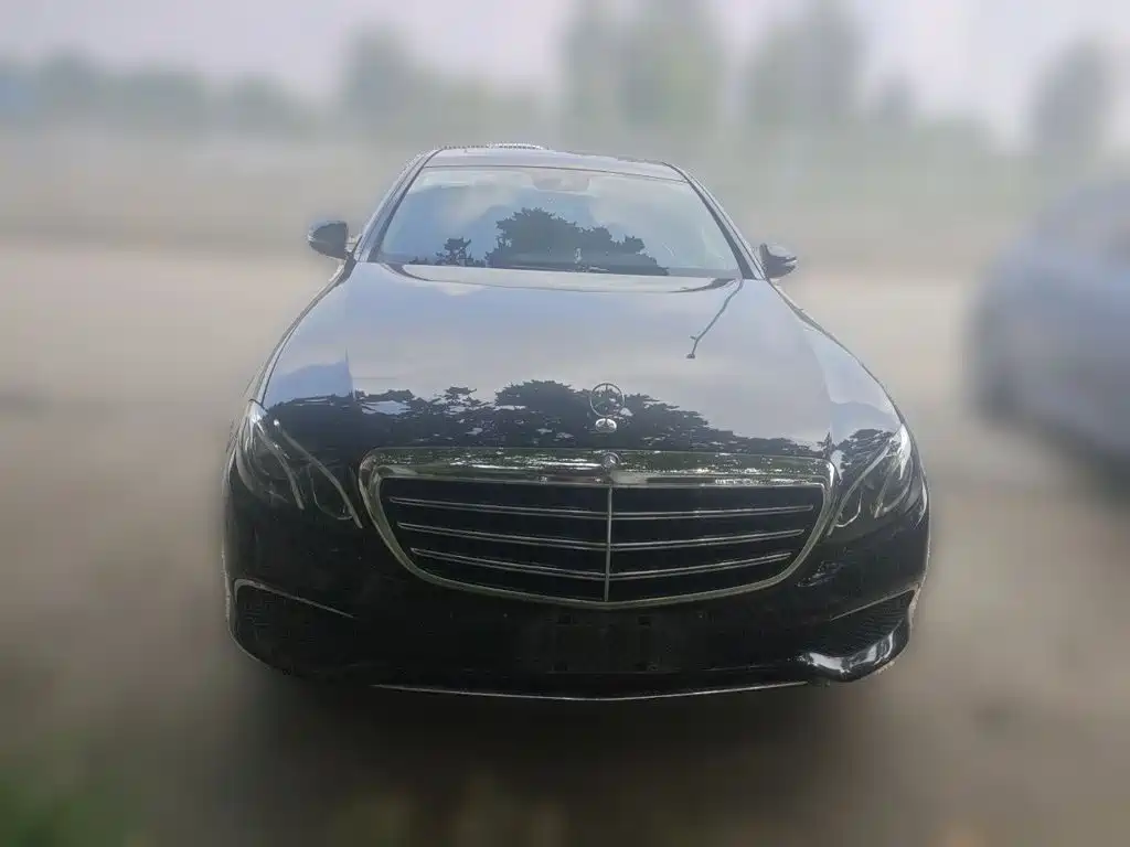 Mercedes-Benz E-Class — миниатюра 3