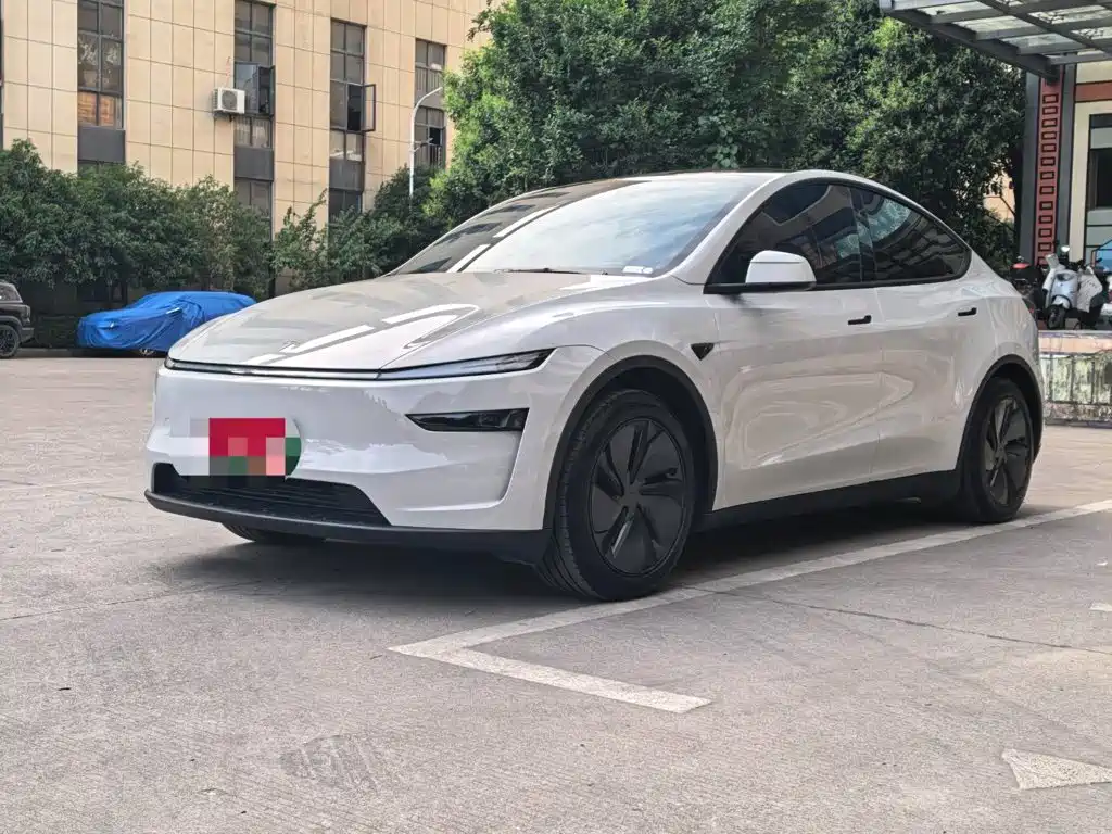 2025 Tesla Model Y - zdjęcie 1 z 19