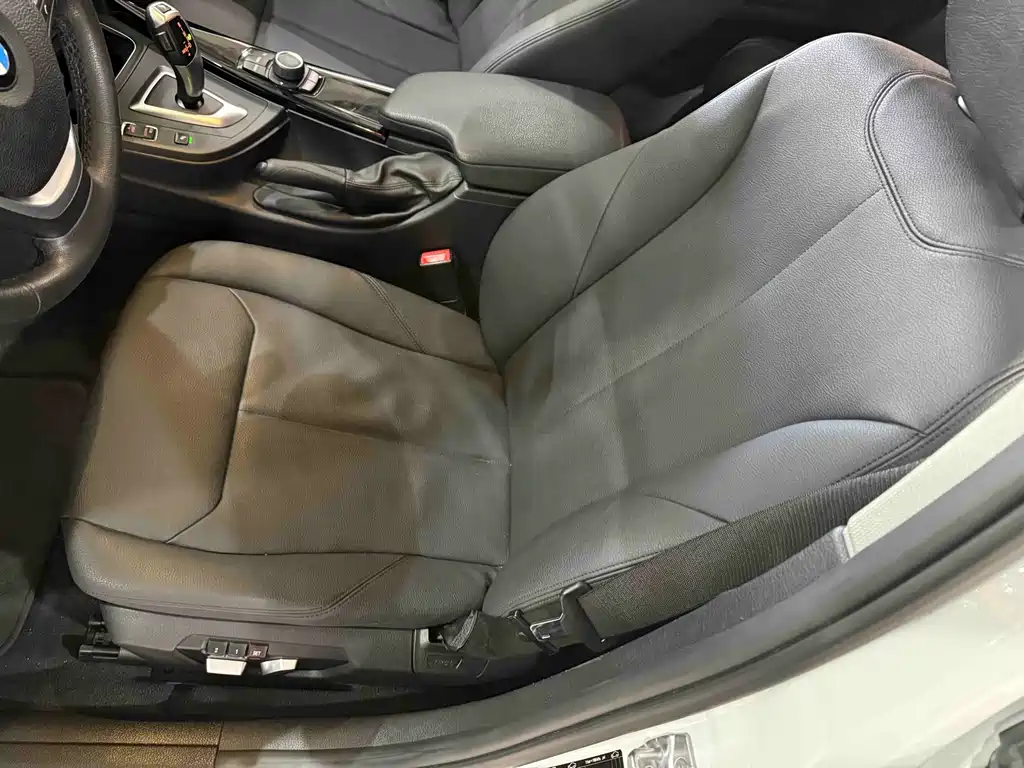 BMW 3 Series — миниатюра 6