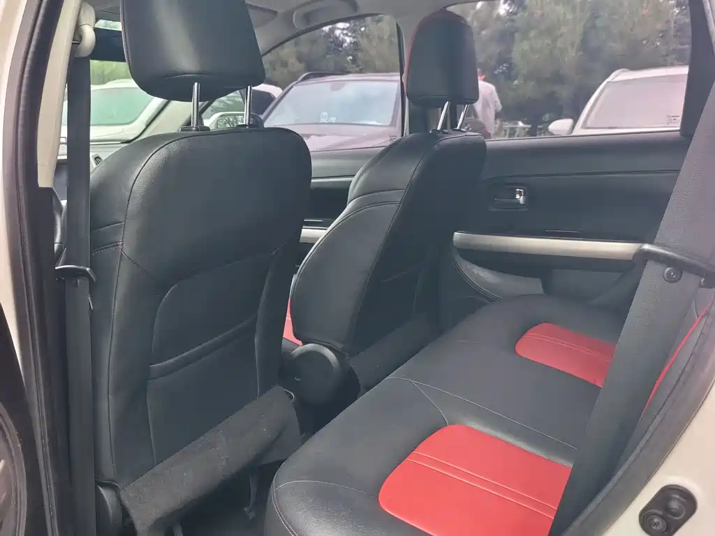 Haval H1 2017 1.5L AMT Luxury