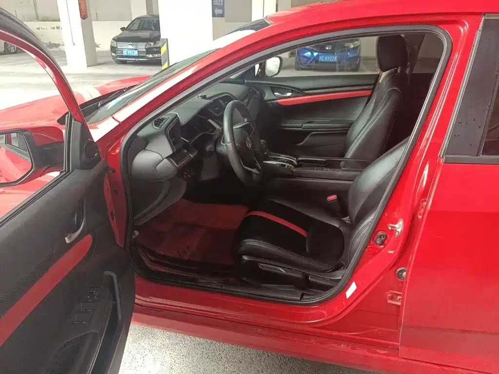 Honda Civic — миниатюра 12