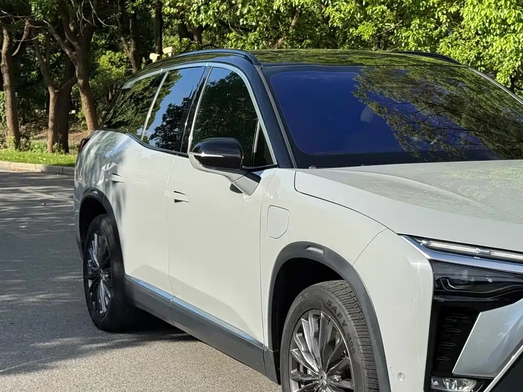 NIO ES8 — миниатюра 21