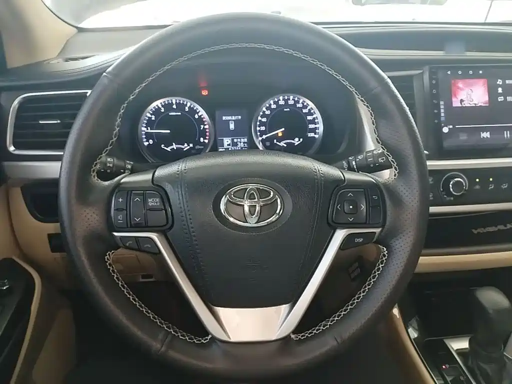 Toyota Highlander — миниатюра 11