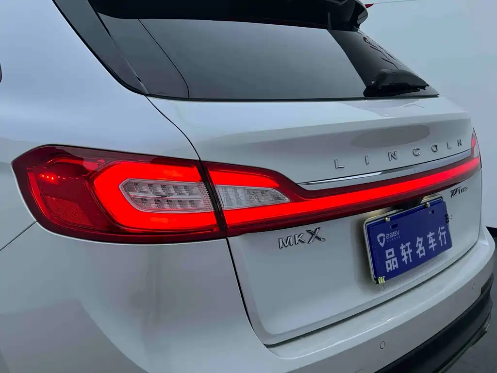 Lincoln MKX — миниатюра 32