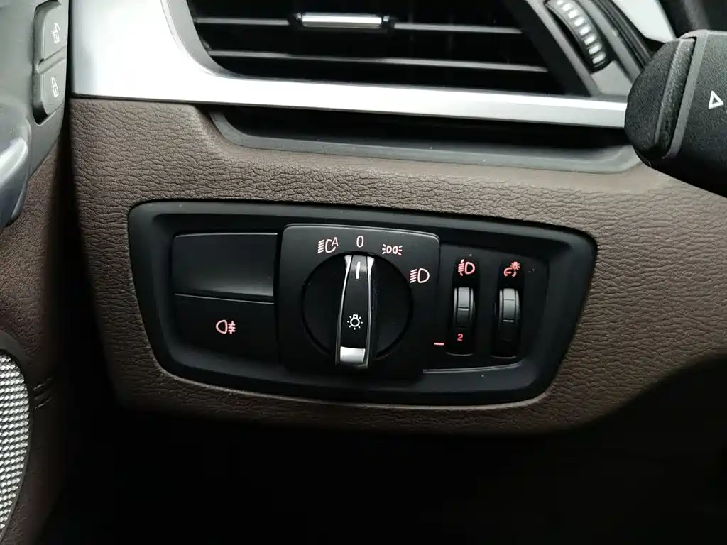 BMW X1 — миниатюра 21
