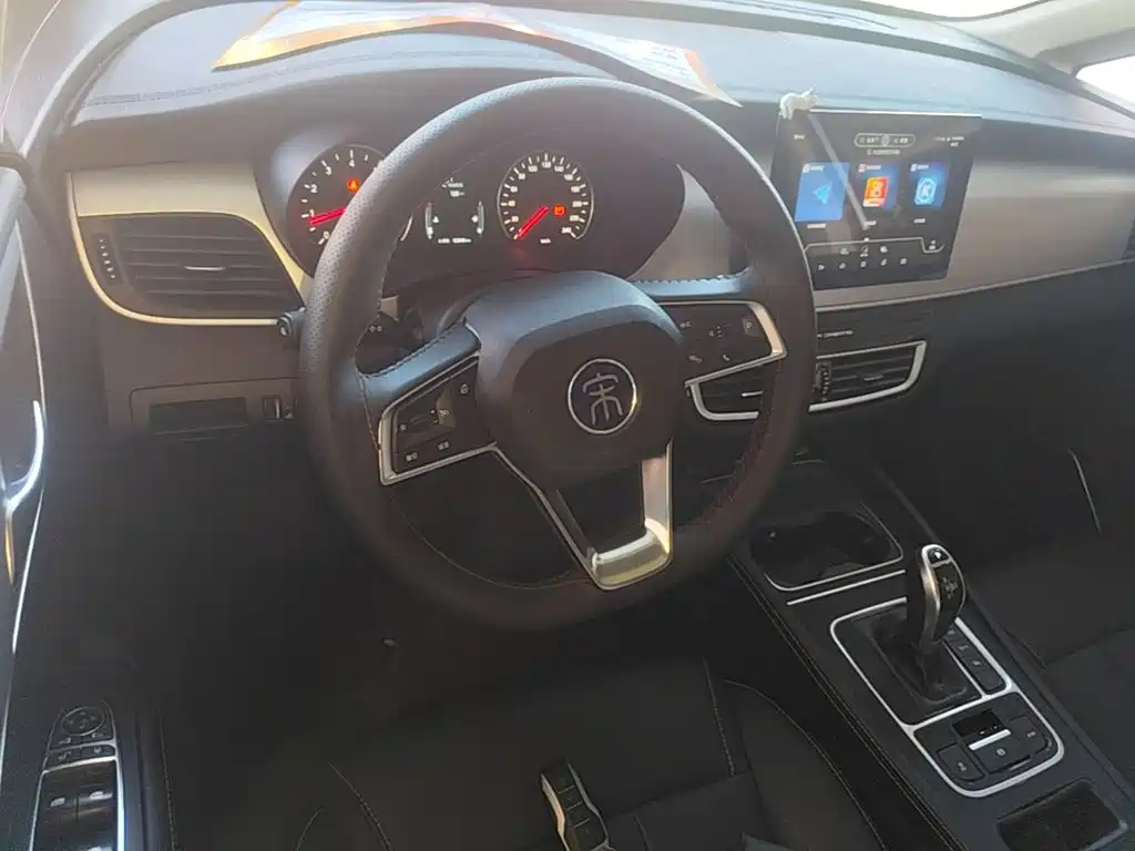 BYD MAX — миниатюра 11