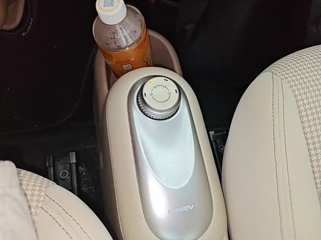 Wuling MINIEV — миниатюра 14
