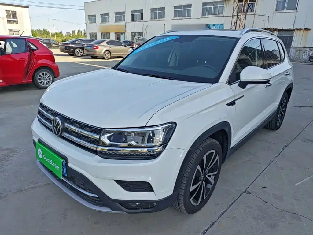 Volkswagen Tharu — миниатюра 2