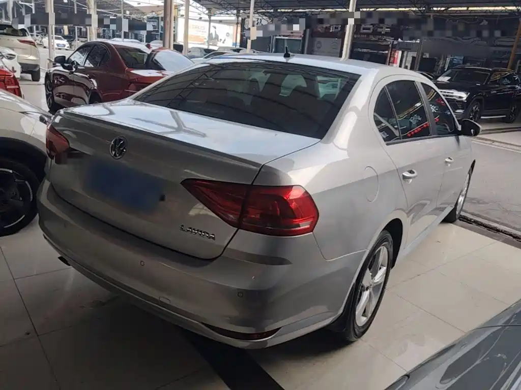 Volkswagen Lavida — миниатюра 7