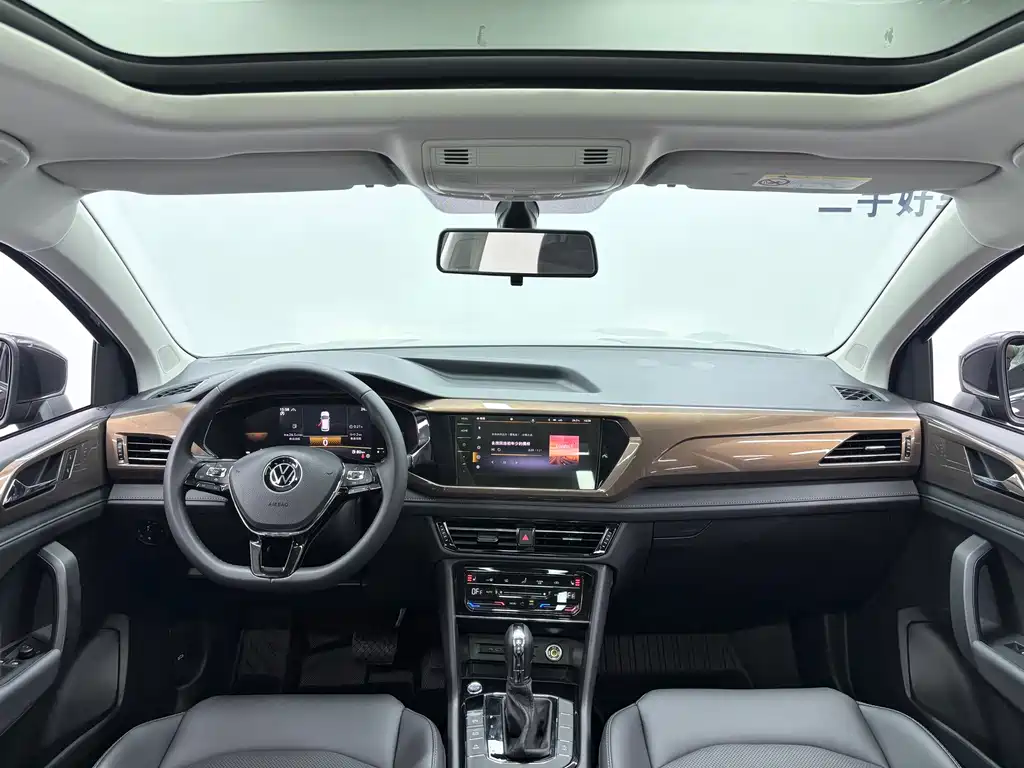 Volkswagen Tharu — миниатюра 10