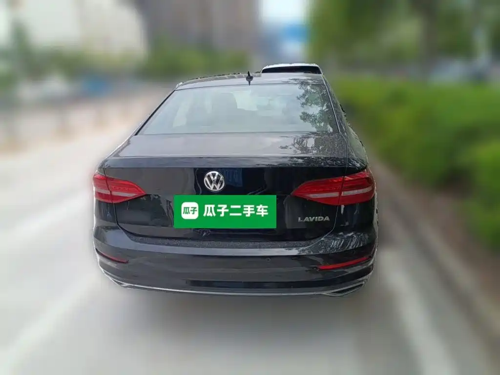 Volkswagen Lavida — миниатюра 4