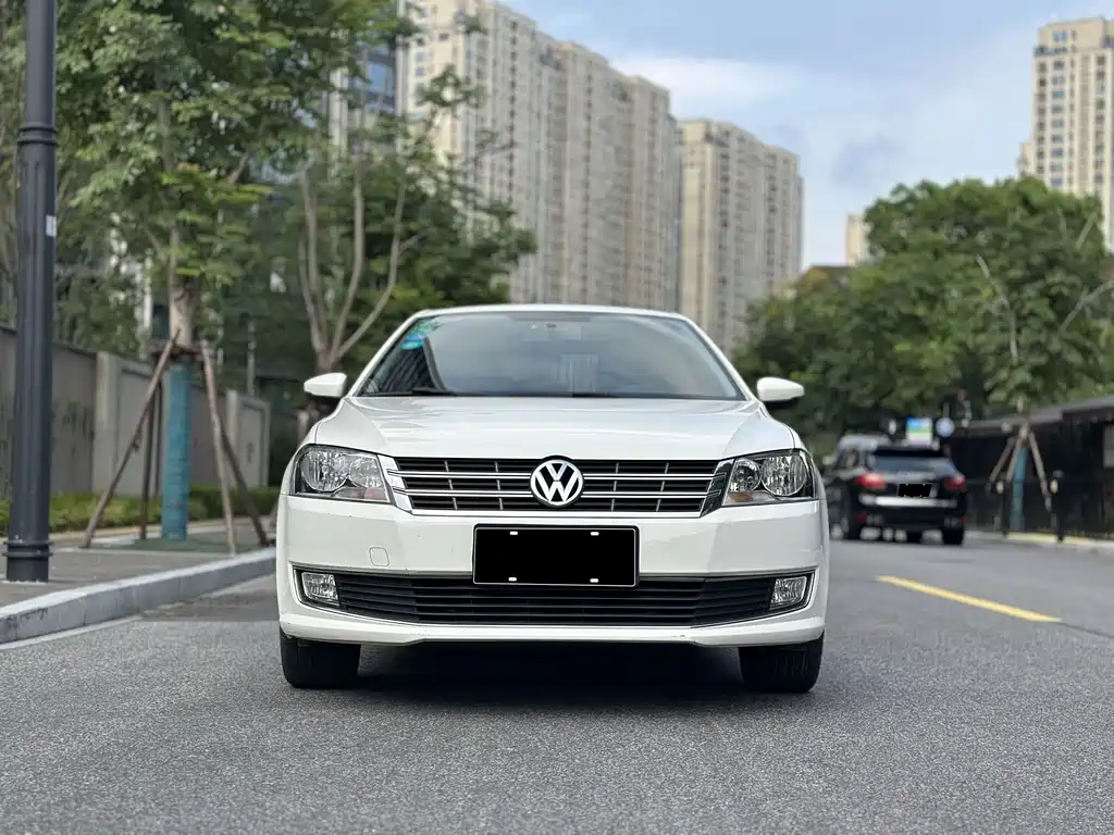 Volkswagen Lavida — миниатюра 2