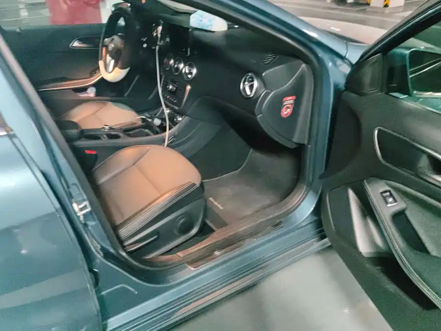 Mercedes-Benz A-Class (Import) — миниатюра 8