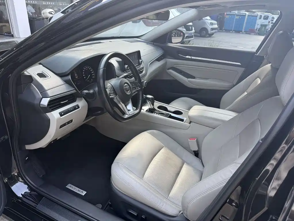 Nissan Teana — миниатюра 4