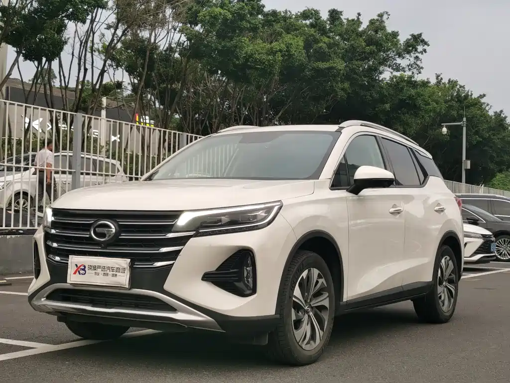 GAC Motor Trumpchi GS4