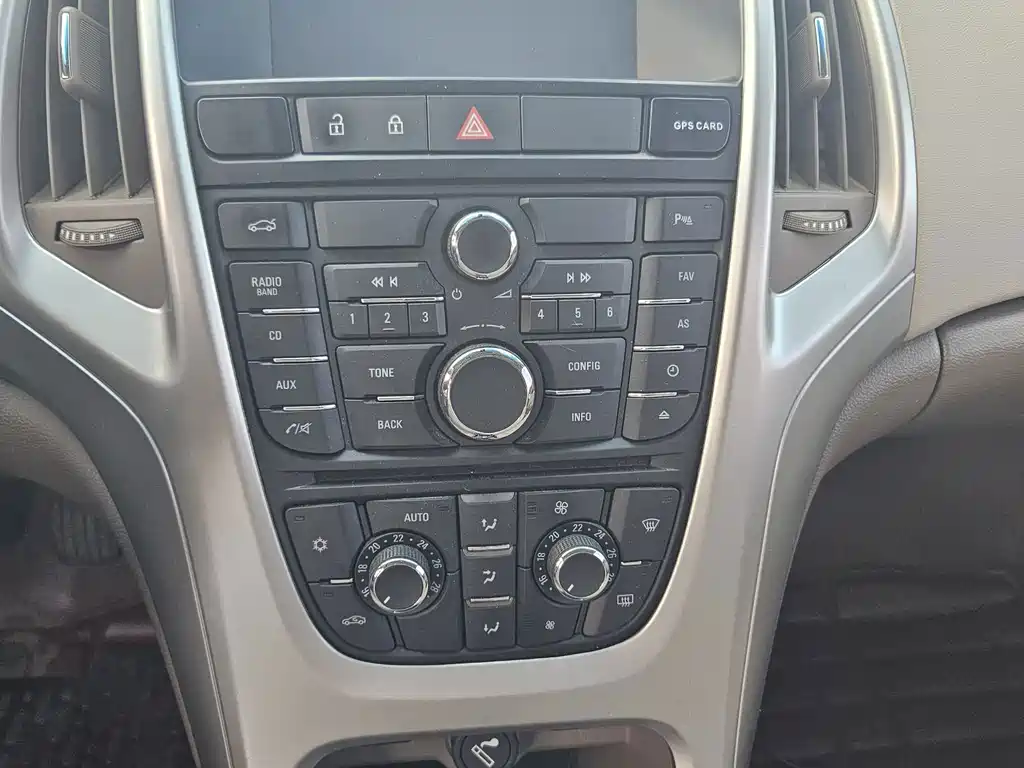 Buick Excelle — миниатюра 10