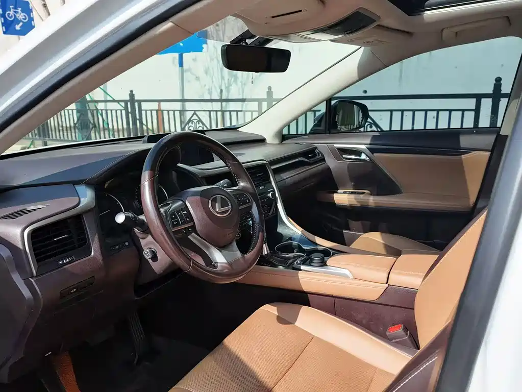 Lexus RX — миниатюра 7