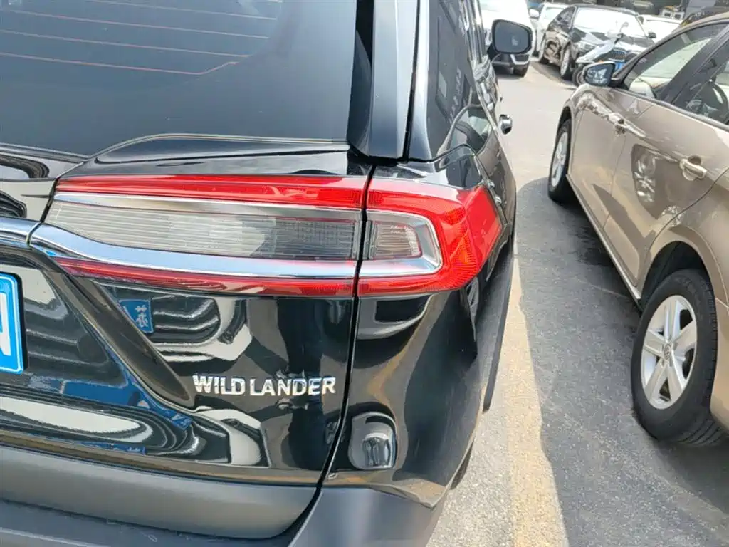 Toyota Wildlander 2022 2.0L CVT Luxury PLUS