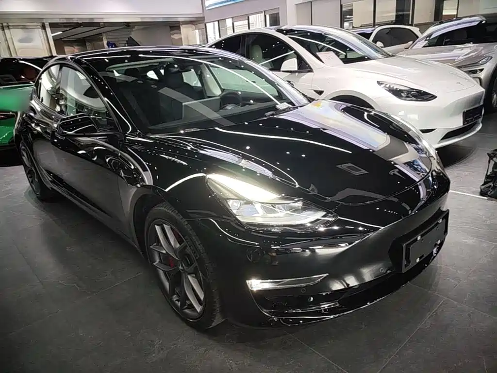 Tesla Model 3 — миниатюра 4