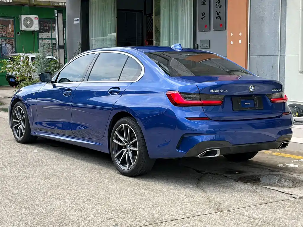 BMW 3 Series — миниатюра 4