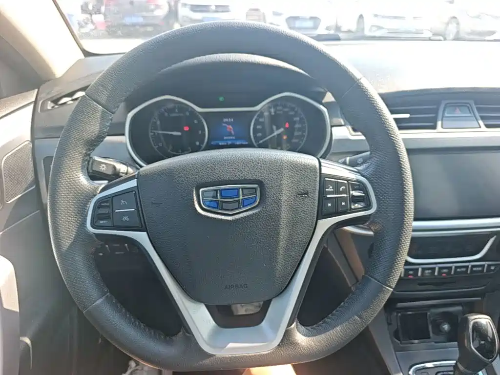 Geely Emgrand — миниатюра 11