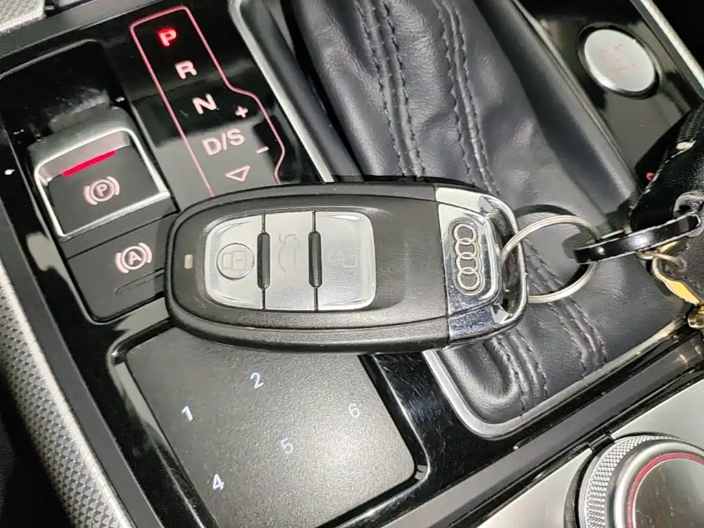 Audi A6L — миниатюра 9