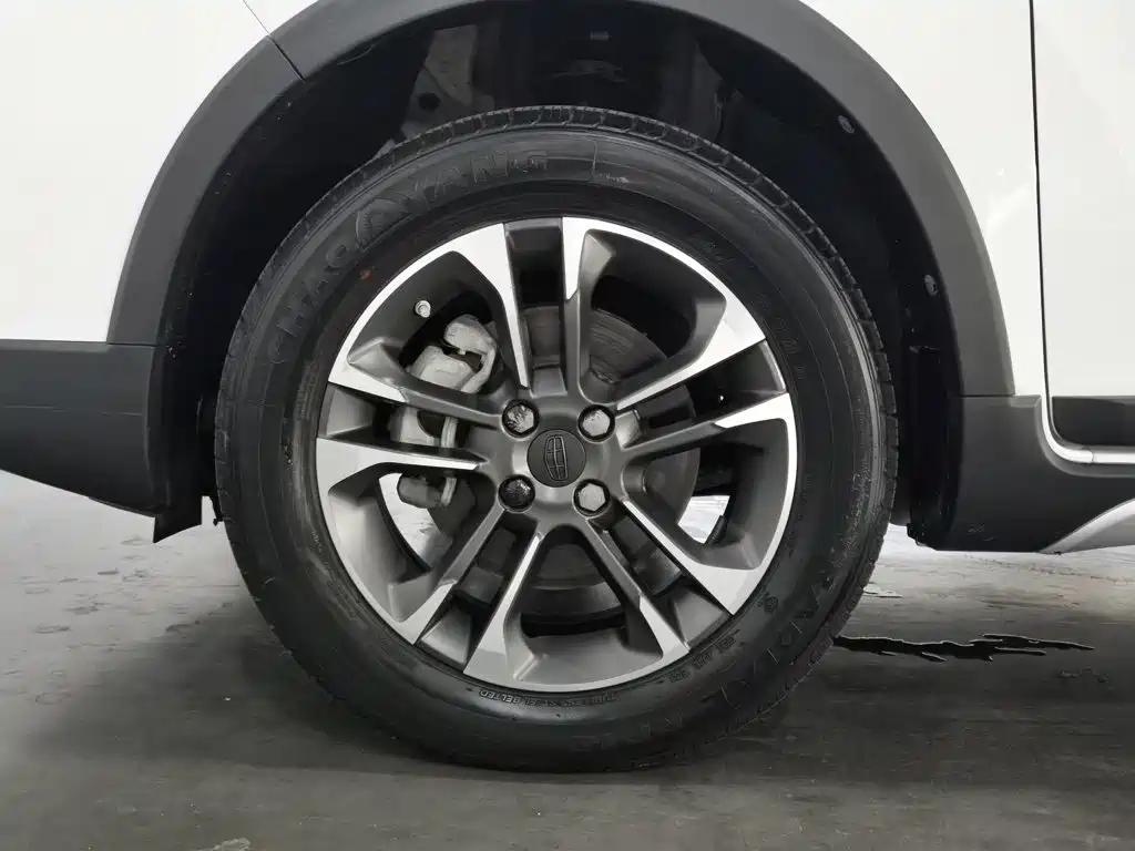 Geely Vision X3 — миниатюра 17