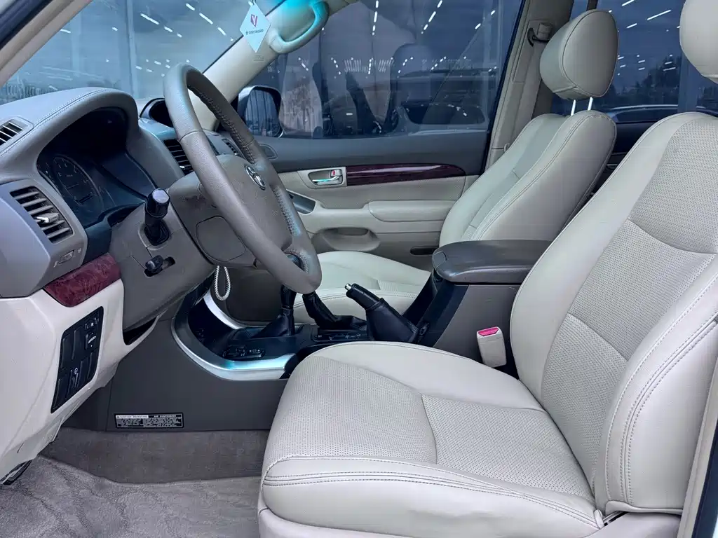 Toyota Prado (Import) — миниатюра 9
