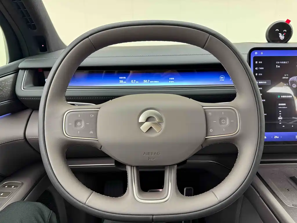 NIO ES8 — миниатюра 23