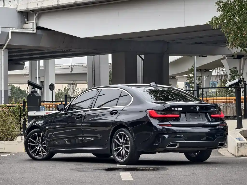 BMW 3 Series — миниатюра 5
