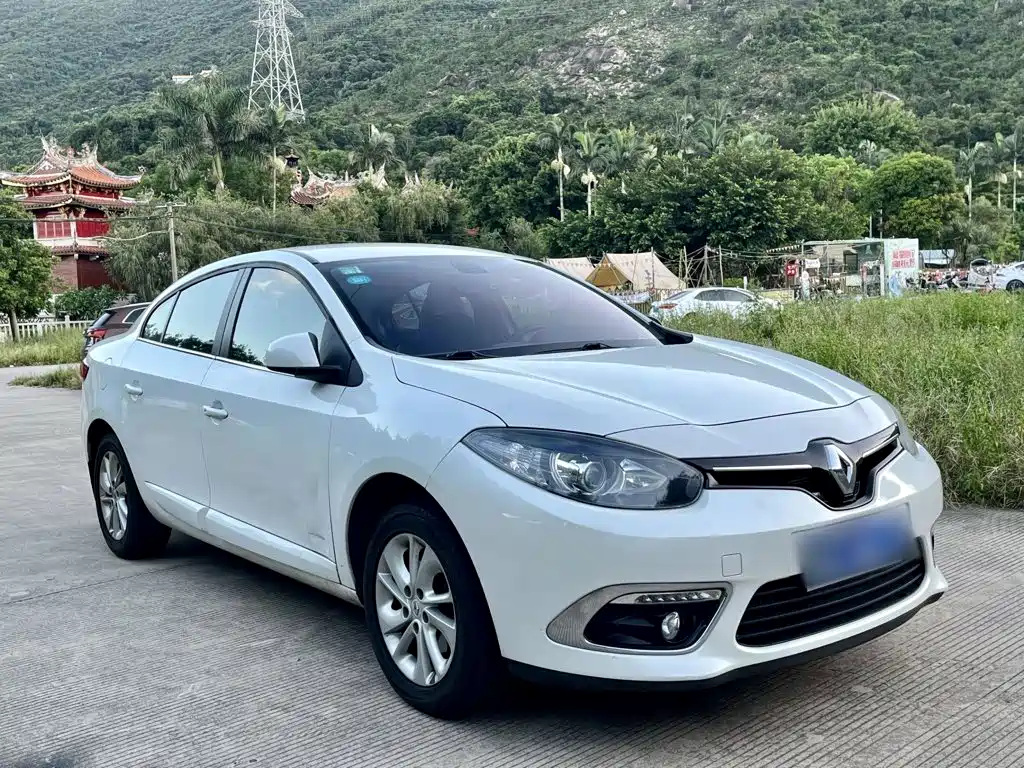 Renault Fluence — миниатюра 4