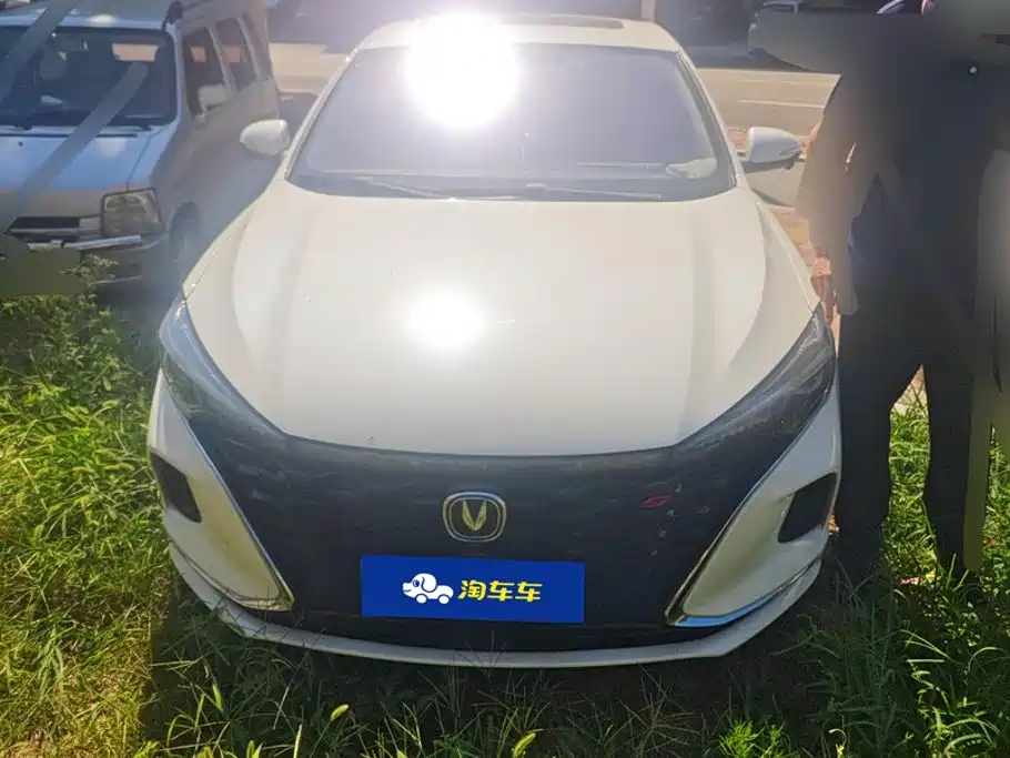 Changan Eado — миниатюра 2
