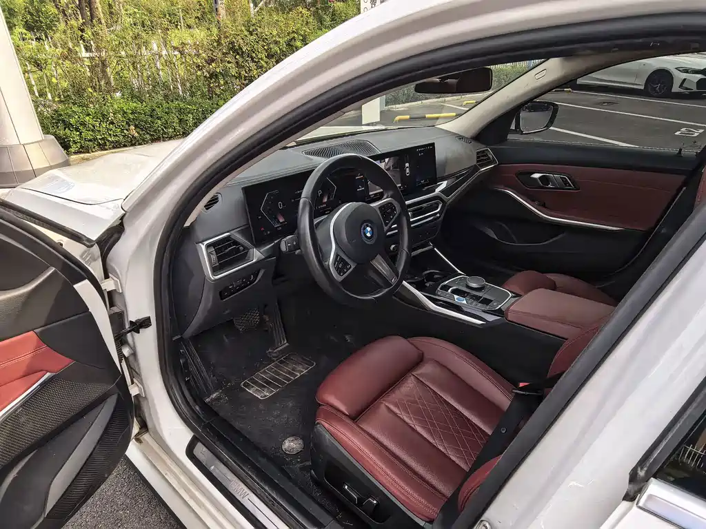 BMW i3 — миниатюра 13