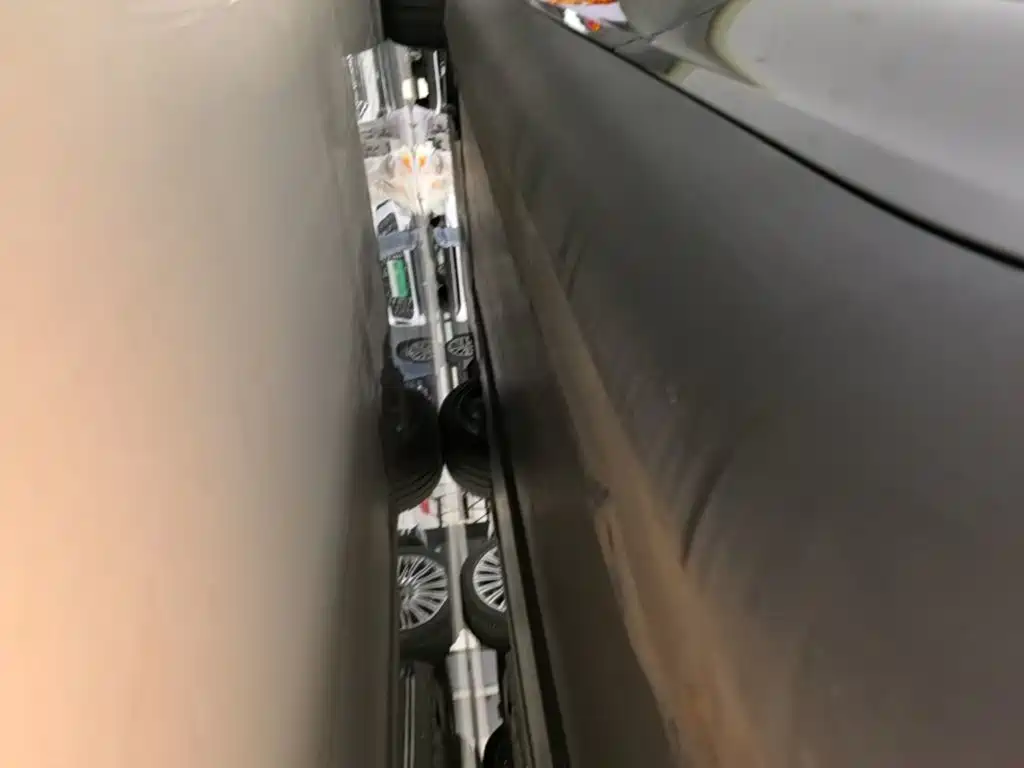 Tesla Model Y — миниатюра 22