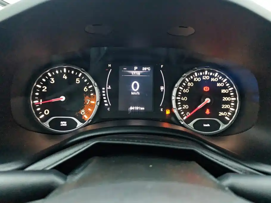 Jeep Renegade — миниатюра 14