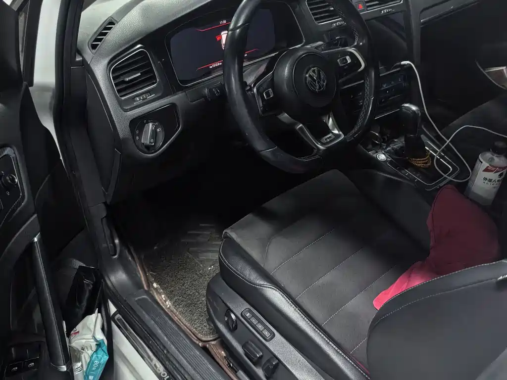 Volkswagen Golf — миниатюра 4