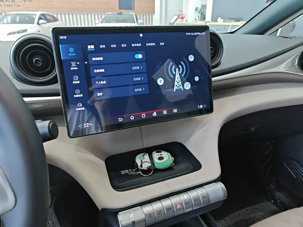 BYD Dolphin — миниатюра 13