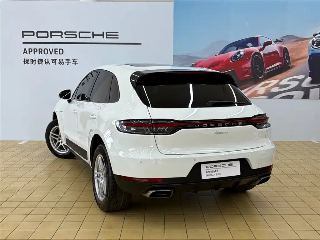 Porsche Macan — миниатюра 3