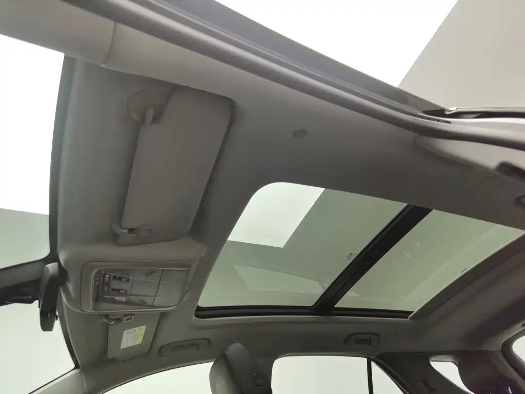 Chevrolet Equinox — миниатюра 14