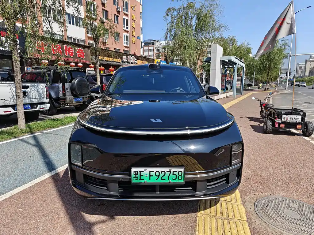 Li Auto Li L9 — миниатюра 2
