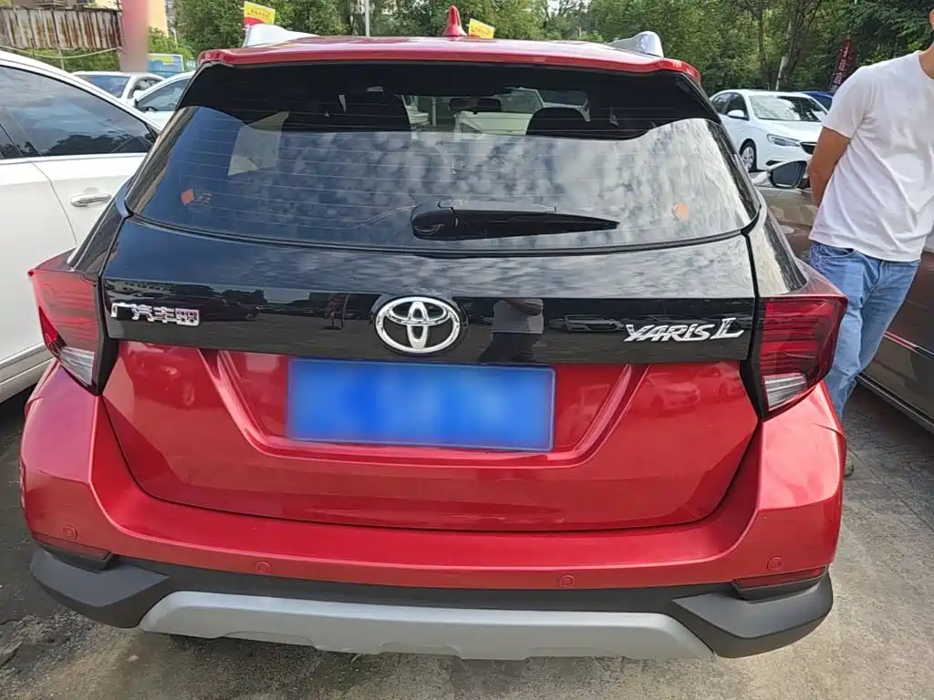 Toyota Yaris L — миниатюра 6