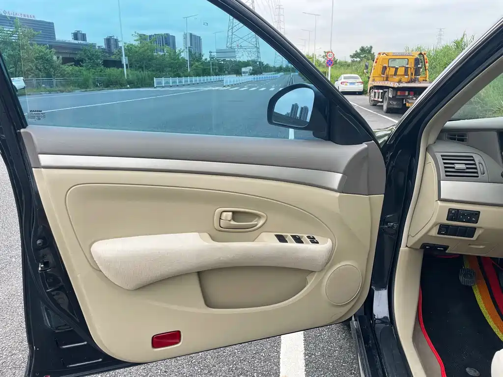 Nissan Sylphy — миниатюра 11